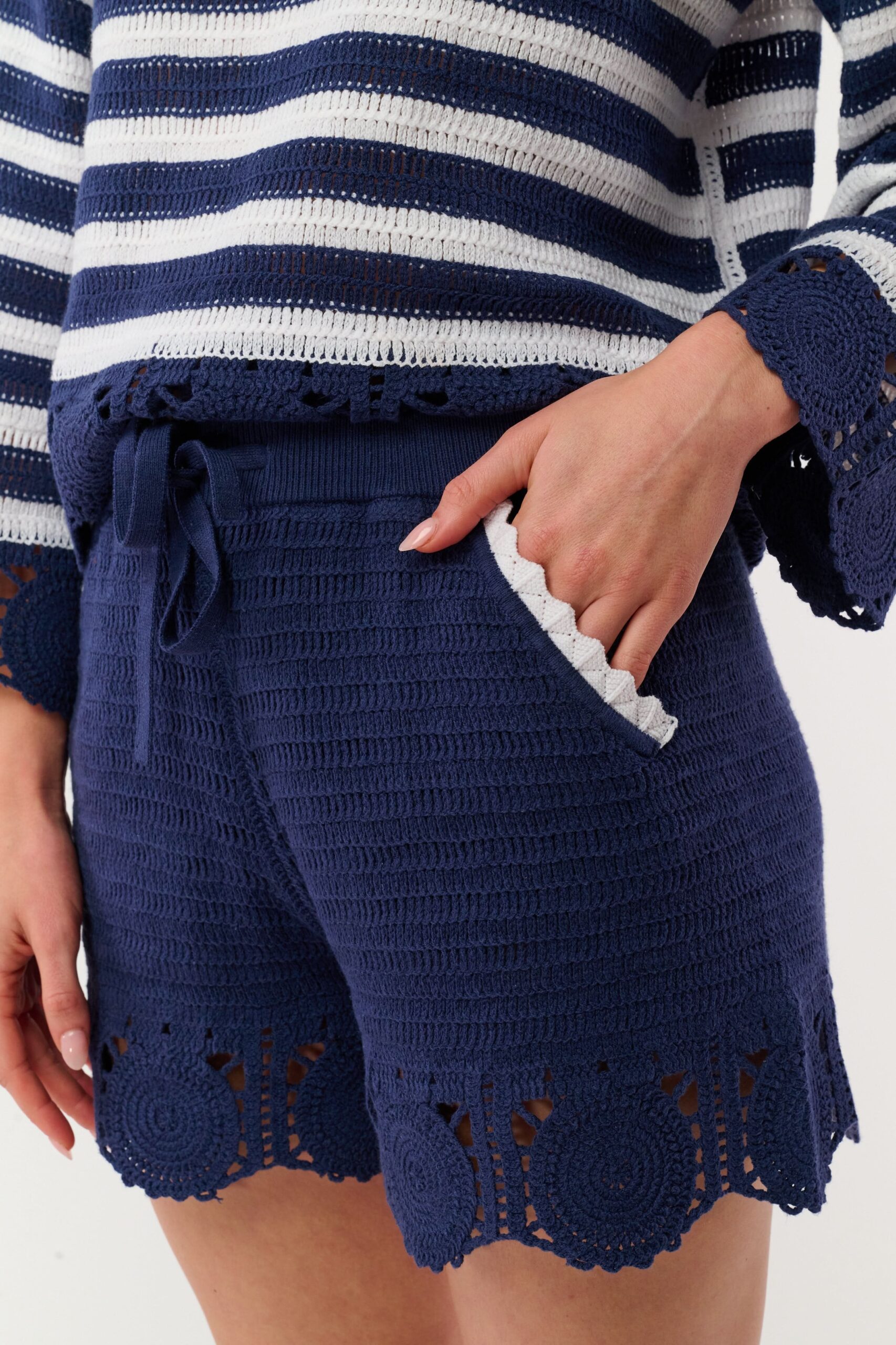 CROCHET_CAMERON_SHORT_NAVY_WMN_ROLLER_RABBIT_0017