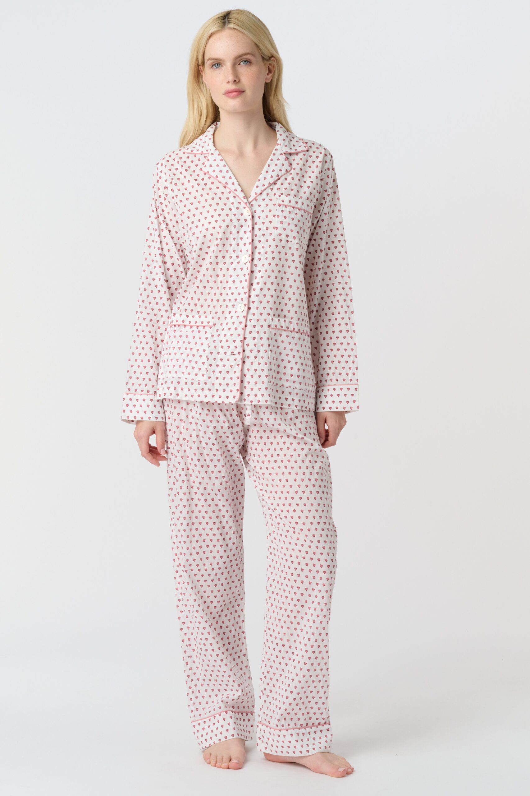 PINK-HEARTS-LOUNGEWEAR_001
