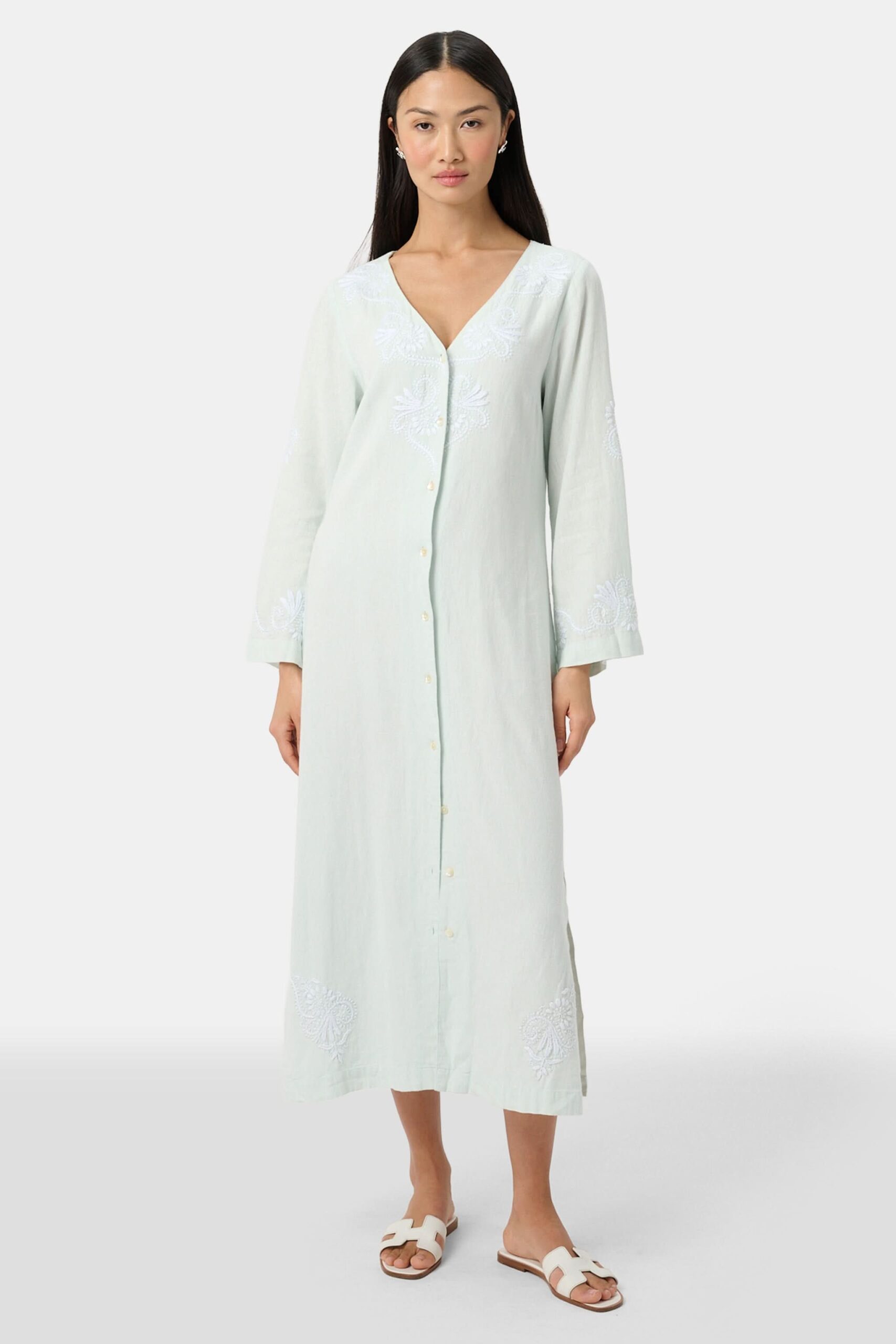 VANNA_EMB_RACHEL_CAFTAN_1378